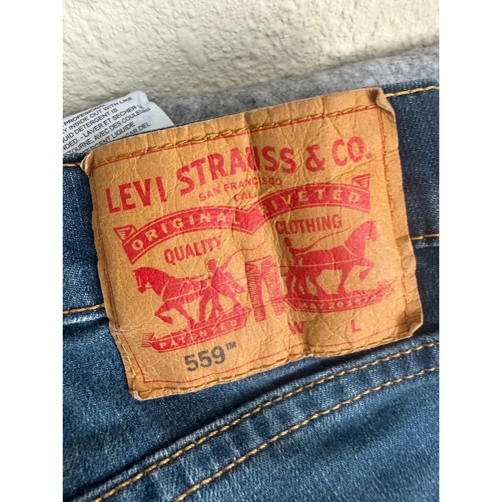 Levi's 559 Relaxed Straight Mens Jeans Medium Wash Blue Denim Whiskered Casual